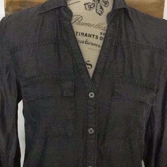 New York & company button down shirt. - Picture 5 of 7